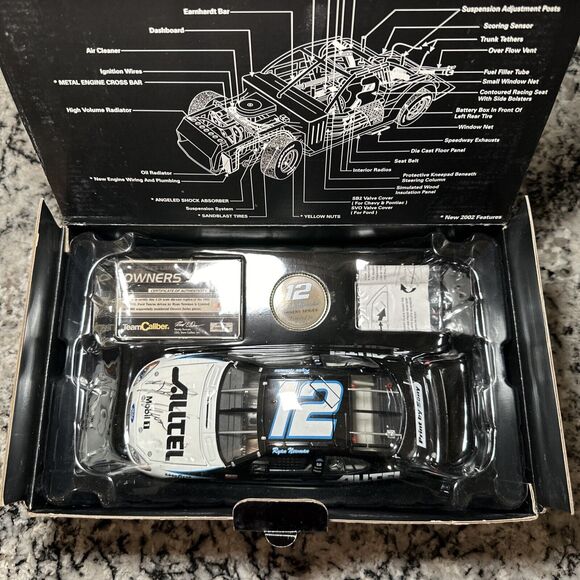 RYAN NEWMAN 2006 DODGE CHARGER ALLTEL DIECAST, 1/24 - Shelf Display - Signed - Picture 8 of 14